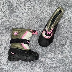 Sorel • Snow Flurry Velcro Winter Snow Boots Black Green Pink 6 Waterproof